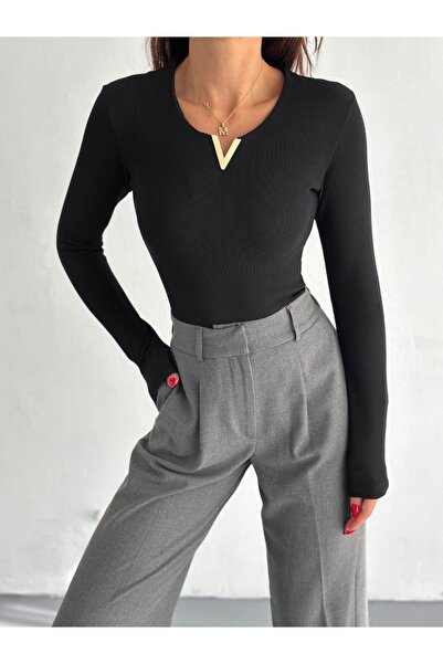 BE CHİC Βασικό κορμάκι με λαιμόκοψη V με μακρυμάνικο με σιδερένια αξεσουάρ - ...