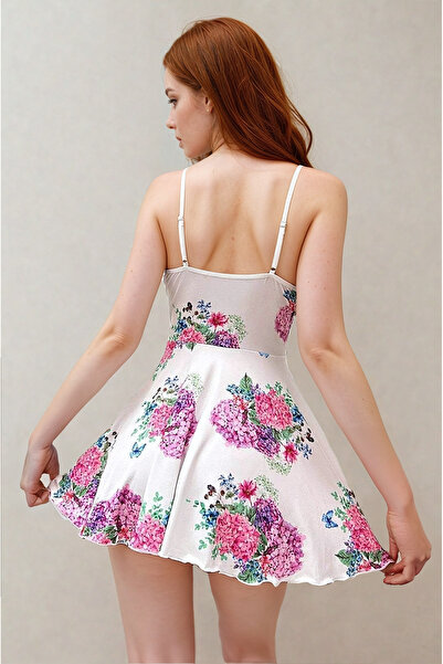 Burcumay Mini cămașă de noapte albă - imprimeu floral scurt, fără mâneci și bretele