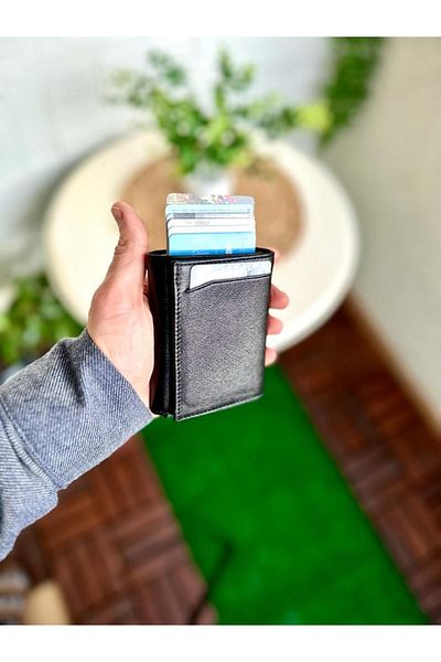 Claw MECHANISM GENUINE LEATHER WALLET