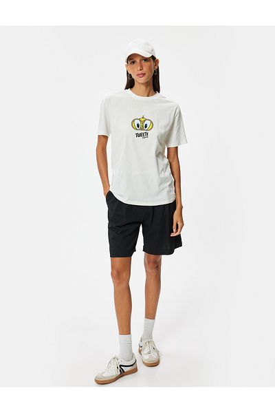 Koton Tweety Licensed Oversize T-Shirt - Back Printed, Crew Neck