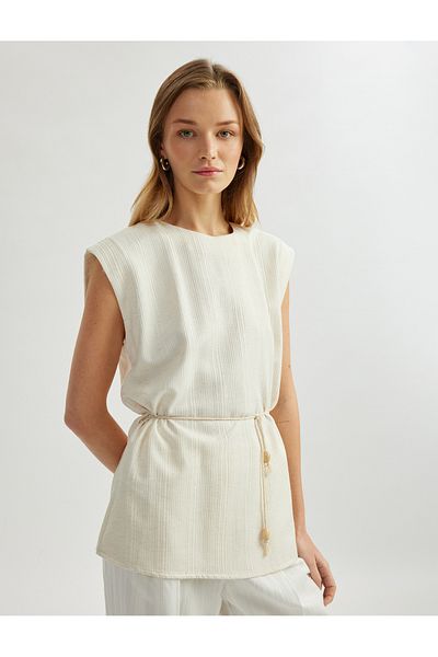 Koton Slim Belt Detail Crew Neck Sleeveless Padded Pleated Blouse