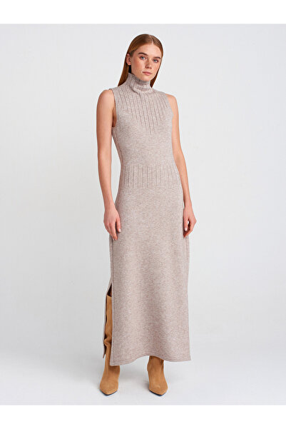 Dilvin 90243 Dik Yaka Yırtmaçlı Triko Elbise-Vizon M.