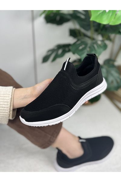 BlackSea Daily Unisex Black White Sneaker Easy to Wear Breathable Light Sole Sports Shoes 2023