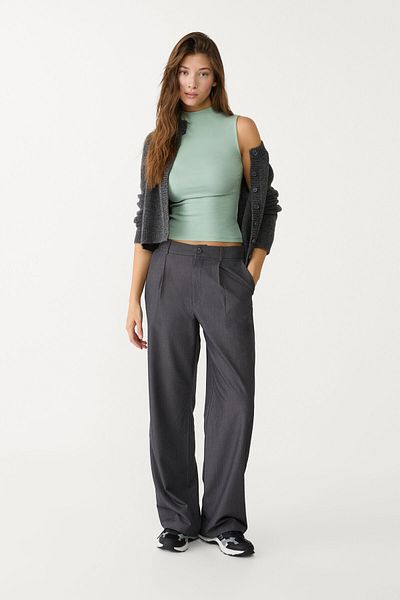 Stradivarius Sleeveless funnel neck T-shirt