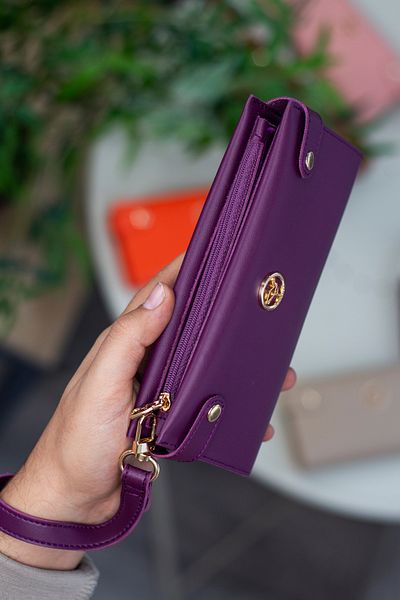 Garbalia Portofel de damă Tiran cu curea de mână, compartiment pentru monede și o mulțime de carduri violet (prune)