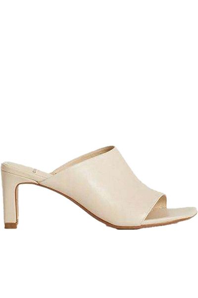 Vagabond Beige Sandals Womens Shoes