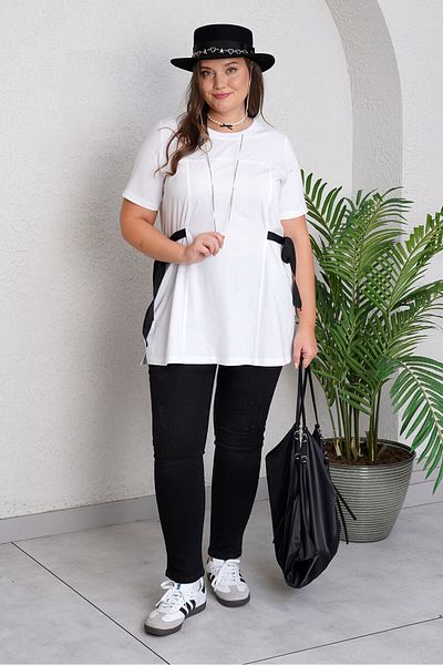 Büyük Moda Cotton T-Shirt with Bow Detail
