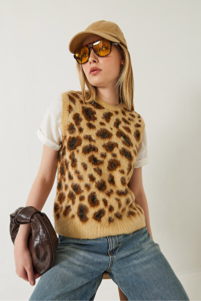Bianco Lucci Women's Raised Leopard Patterned Sweater 20246281