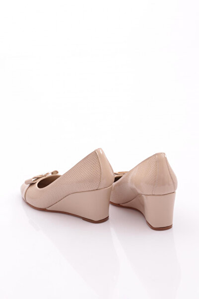 DGN Beige Patent Leather Wedge Sole Women's Shoes - 369333539