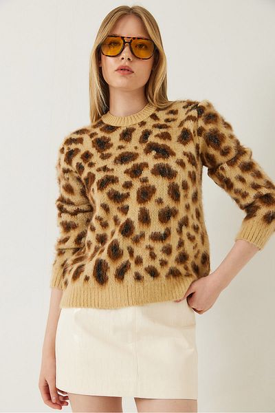 Bianco Lucci Women's Raised Leopard Print Knitwear Sweater 20246260