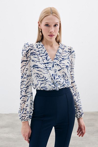 Sateen Body cu textura cu buline albastre