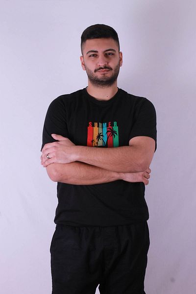 trender Мъжка тениска с лятна черна принтирана палма