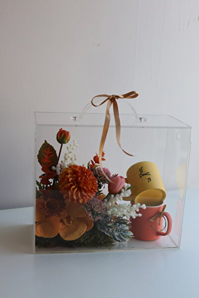 Çiçek Fleksi Çanta İçinde Kupa Bardaklar Ve Yapay Çiçekler