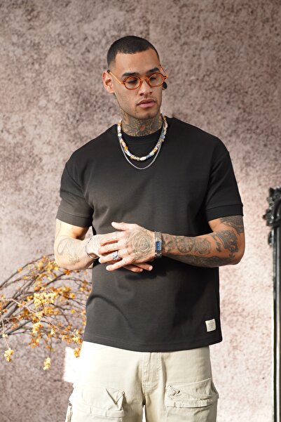 Butik TREND BİZ Double Face Kumaş Yakası ve Kolu Ribanalı Etiket Detaylı Yarım Oversize Kalıp T-Shirt