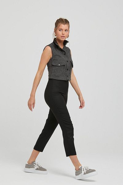 Naar Women's High Waist Slim Fit Short Leg Black Trousers Naar91254-Black