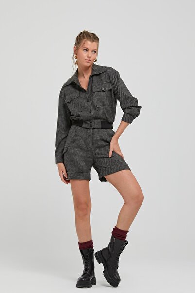 Naar Kadın Desenli Yüksek Bel Cep Detaylı Kısa Siyah Şort NAAR91406-SİYAH