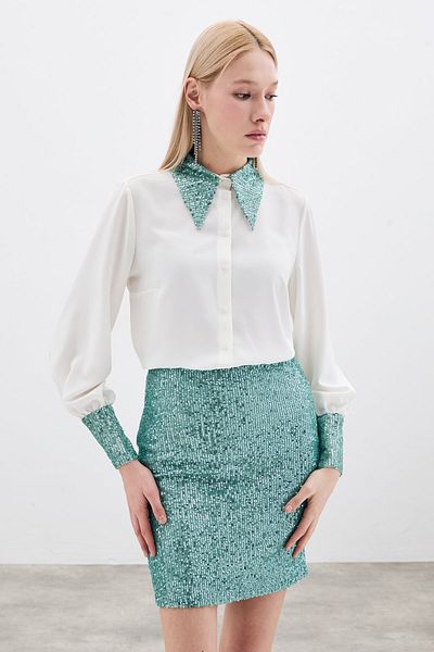 Sateen تنورة صغيرة مطرزة بالنعناع
