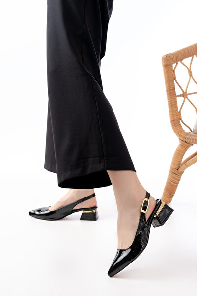 halabi moda حذاء نسائي أسود بكعب مدبب من الجلد اللامع