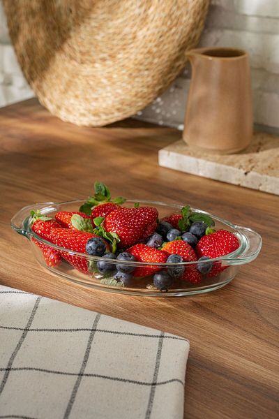 Queen’s Kitchen Kayo Oval Glass Salad Bowl - Presentation Bowl