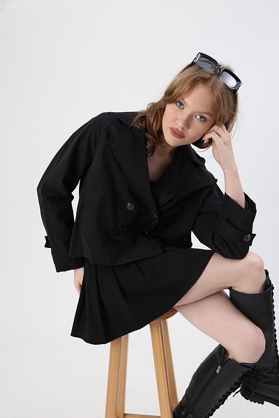 SHULEBOUTİQUE Women's Black Oversize Double Breasted Lapel Sleeve Buttoned Crop Trench Coat