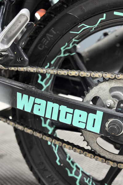 Banxtre Motor-Araba-Kask için Nane Yeşili Wanted Sticker Etiket (20CM)(1 Adet)