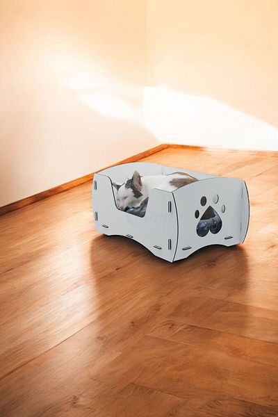 Evene Large Cat Bed Decorative Wooden Durable White Color Model 6