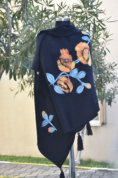 AYNALI BOHÇA Women's Black Wool Felting Etol Shawl