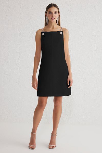 Trendyol Collection Μαύρο γυαλιστερό πέτρινο αξεσουάρ Λεπτομερές φόρεμα TPRSS25EL00131