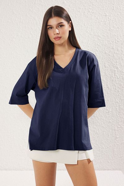 Trendyol Collection 100% pamut sötétkék túlméretes háromnegyedes ujjú póló - TWOSS25TS00011