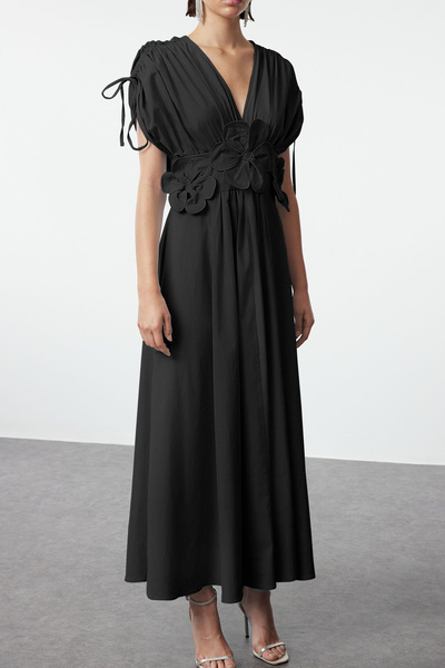 Trendyol Collection Черна 3D цветя с детайли от поплин шикозна вечерна рокля Абитуриентска рокля TPRSS24EL00282