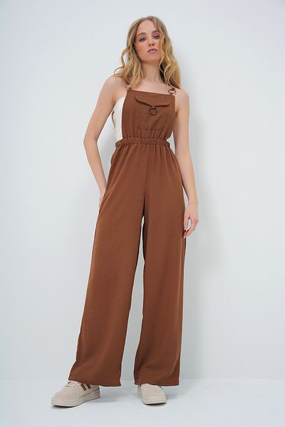 Trend Alaçatı Stili Bitterbraune Aerobin-Salopet-Hose für Damen mit Vordertasche und Ringdetails ALC-X13581