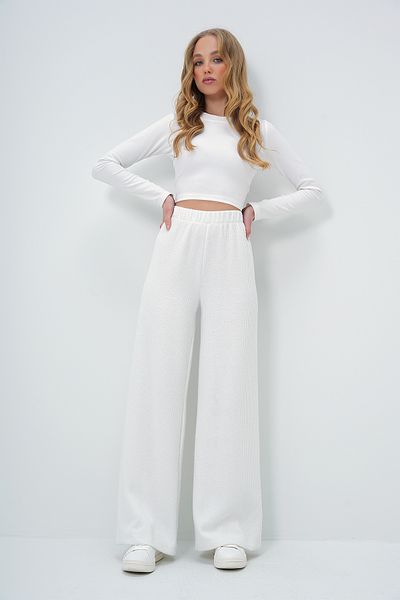 Trend Alaçatı Stili Weiße, gerippte Palazzo-Hose mit hoher Taille – ALC-X13440