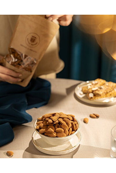 Antep Pazarı Çiğ Badem ( YERLİ ) 200 Gr