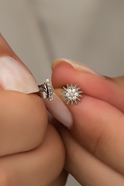 Nereze 925 Ayar Gümüş Minik Zirkon Taşlı Güneş Küpe