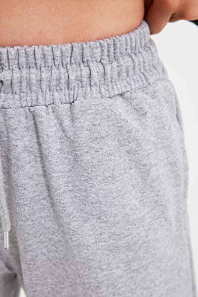 Trendyol Collection Šedé základní Jogger tenké pletené tepláky TWOAW21EA0194