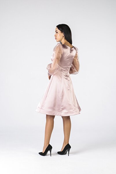 ALİS DRESS Transparan Kol Detaylı Pudra Saten Elbise