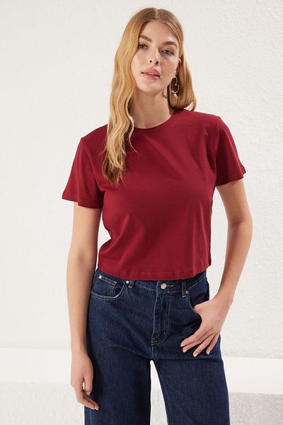 Trendyol Collection 2er-Pack T-Shirts aus 100 % Baumwolle in Weinrot-Hellgelb mit Rundhalsausschnitt – TWOSS20TS1480
