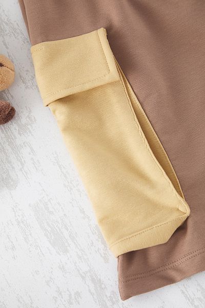 TRENDYOLKIDS Khaki Color Block Pletené šortky a Bermudy Tkdss25Sr00001