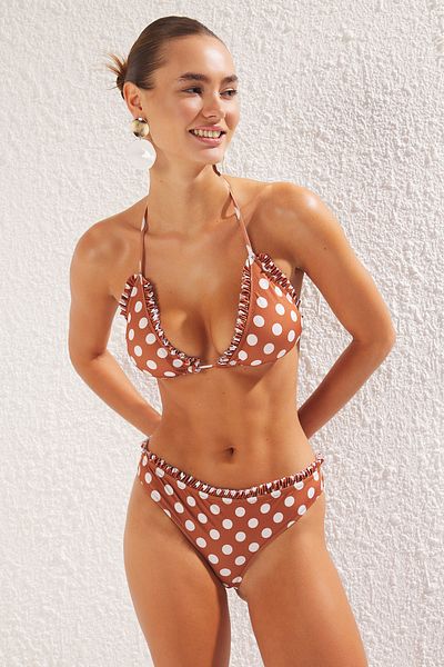 Trendyol Collection Πουά Τρίγωνο βολάν κανονικό σετ μπικίνι TBESS25BT00040