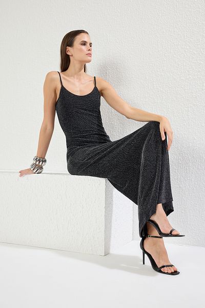 Trendyol Collection Glitzerndes, gestricktes Maxi-Abendkleid in Anthrazit – glitzerndes, körperbetontes Heimkehrkleid TPRSS25AE00052