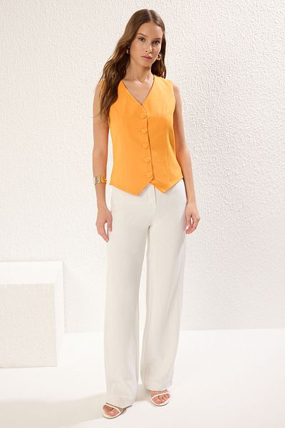 Trendyol Collection Orangefarbene Spitzenweste – TWOSS21YE0009