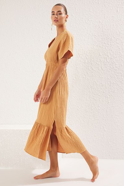 Trendyol Collection Beigefarbenes, gewebtes Maxi-Strandkleid mit Kordelzug und Details TBESS25EL00033