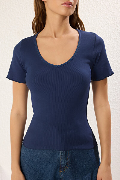 Trendyol Collection Navy-Ecru Cotton Ribbed V-Neck Stretchy Knitted Blouse Twoss25Bz00405