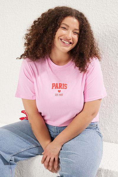 Trendyol Curve Pink Crew Neck Print Detail 100% Cotton Knitted Plus Size T-Shirt Tbbss25Bf00009
