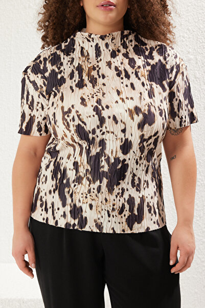 Trendyol Curve Πολύχρωμη Πλισέ Πλεκτή Μπλούζα με μοτίβο ζώων TBBSS25AF00084