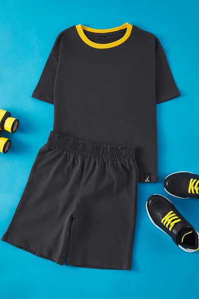 TRENDYOLKIDS Anthrazitfarbenes Basic-Strick-Unterteil-Set für Jungen TKDSS25AU00047