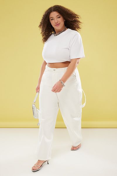 Trendyol Curve Ecru High Waist Pipe Leg Plus Size Jeans Tbbaw25Cj00034