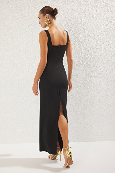 Trendyol Collection Černé doplňky Detailní tkané dlouhé stylové večerní šaty Noční šaty TPRSS25AE00079