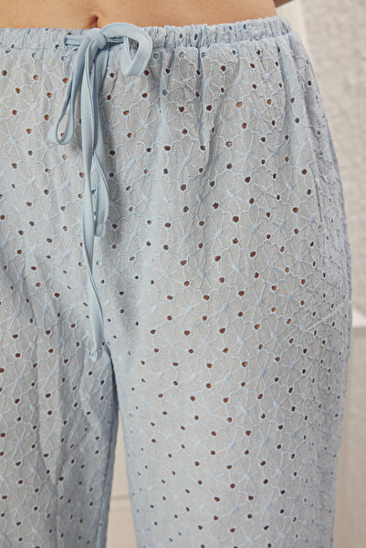 Trendyol Collection Pantaloni de pijama albastru cu imprimeu floral 100% bumbac - THMSS25PJ00006