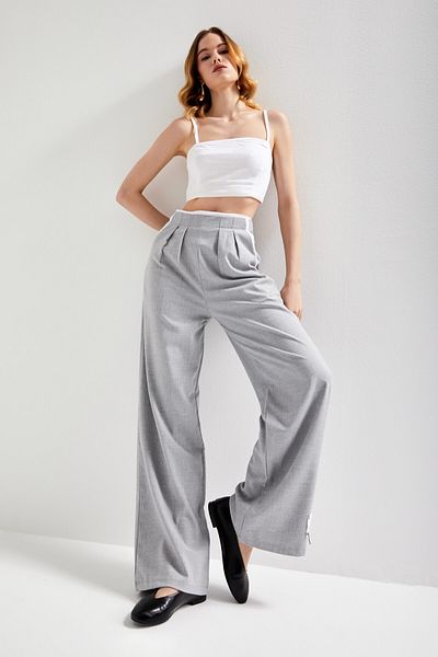its basic Women's Gray Color Palazzo Fit Relaxed Cut Design Fabric Pants
